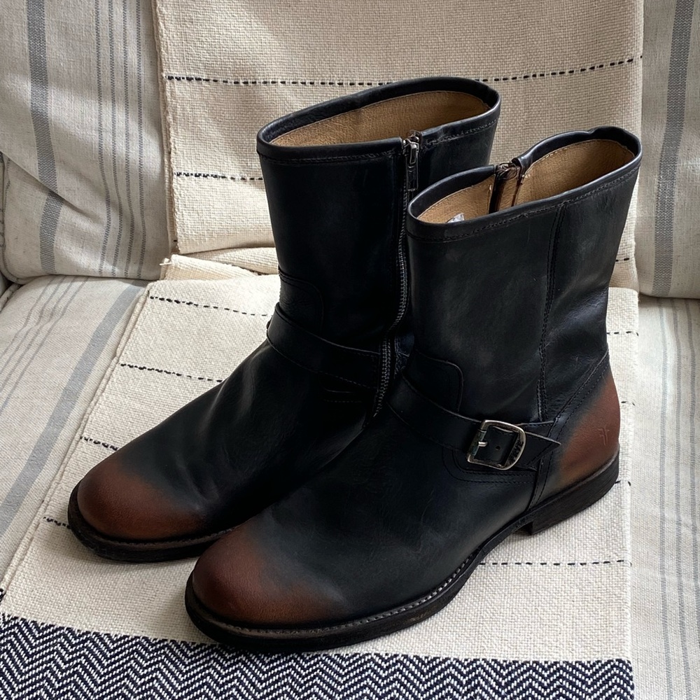Beautiful pair of Frye boots, size 10